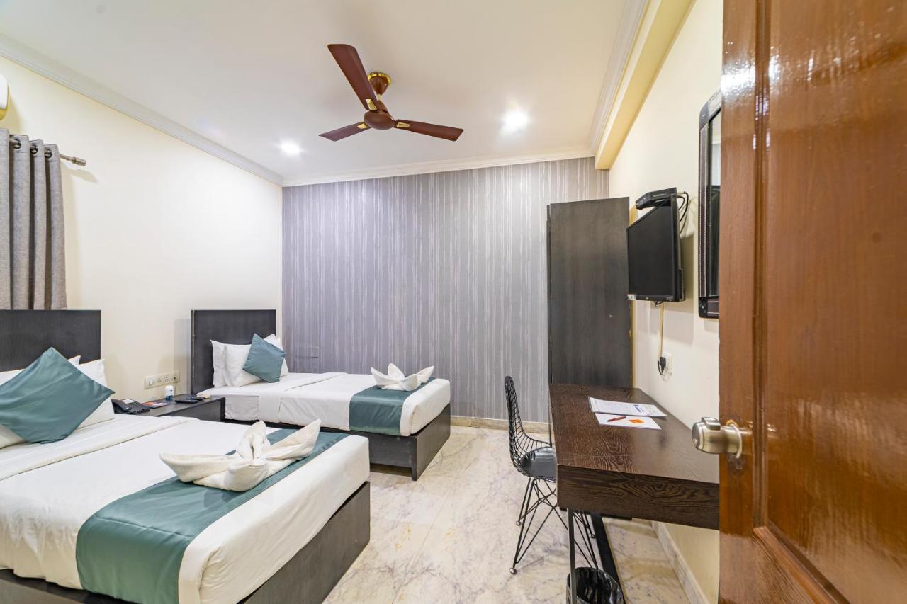 Hotel Athome , Whitefields, Kondapur Hajdarabad Zewnętrze zdjęcie