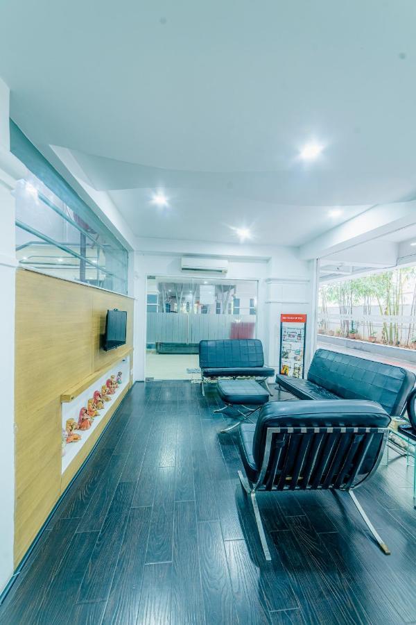 Hotel Athome , Whitefields, Kondapur Hajdarabad Zewnętrze zdjęcie
